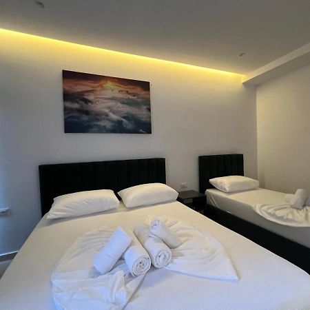 E&L Luxury Apartments Sarandë Eksteriør bilde