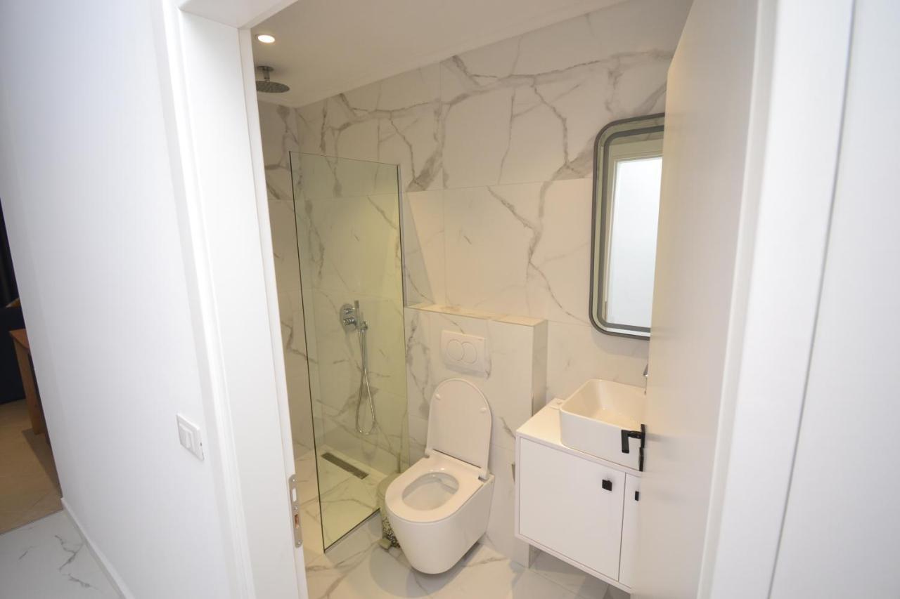 E&L Luxury Apartments Sarandë Eksteriør bilde