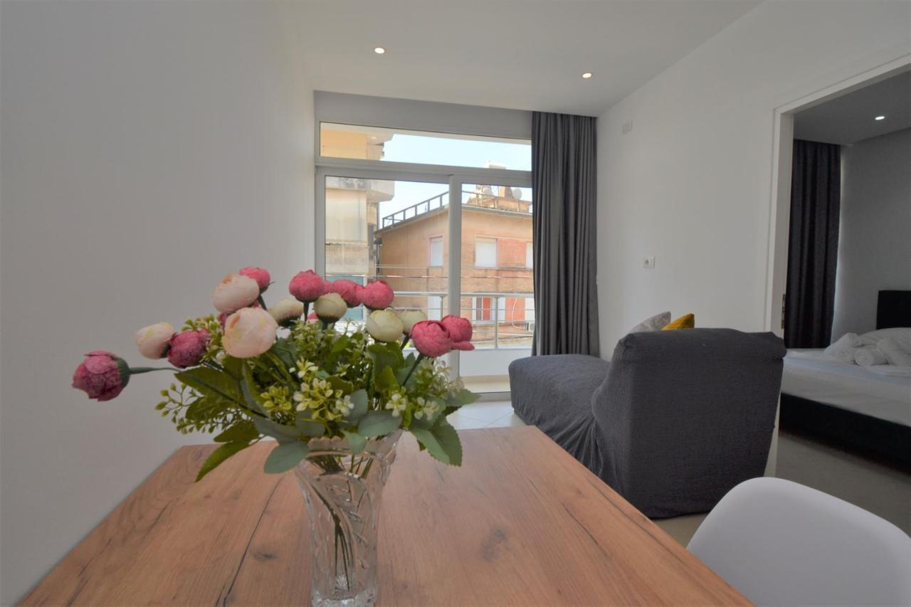 E&L Luxury Apartments Sarandë Eksteriør bilde