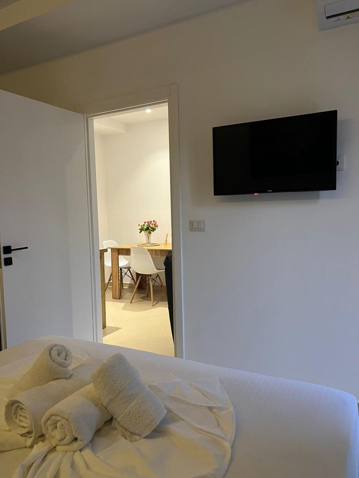 E&L Luxury Apartments Sarandë Eksteriør bilde